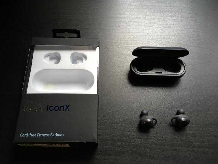Наушник Samsung Gear IconX - подробные характеристики обзоры видео фото Цены в интернет-магазинах где можно купить наушника Samsung Gear IconX