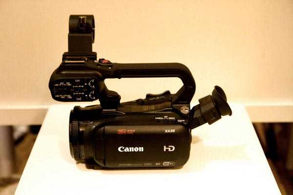Видеокамера canon xa20