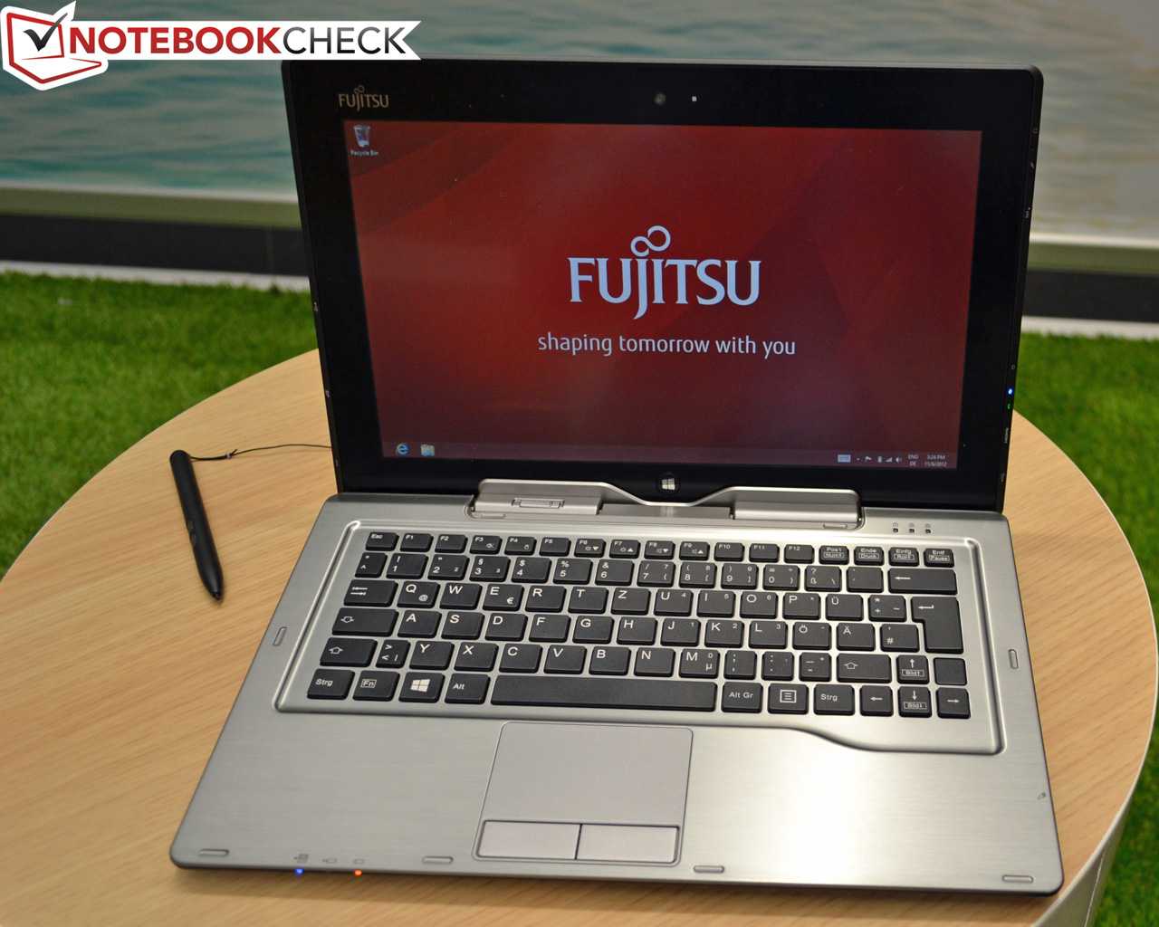 Fujitsu stylistic q702 intel core i3 128gb - купить , скидки, цена, отзывы, обзор, характеристики - планшеты