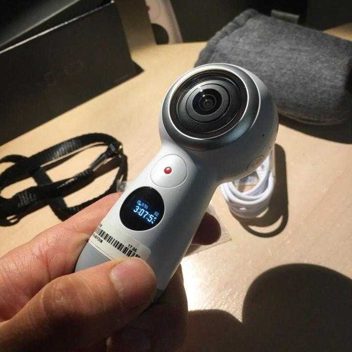 Видеокамера экшн samsung gear 360 (2017) (белый) купить от 12989 руб в краснодаре, сравнить цены, отзывы, видео обзоры и характеристики