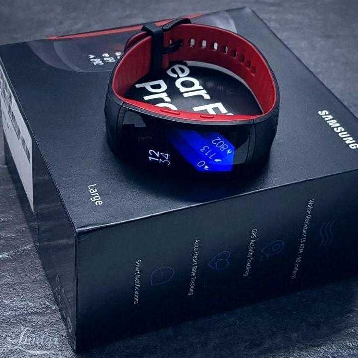 Выбор редакции
					умные часы и фитнес-браслет samsung gear fit2 pro l sm-r365 черный