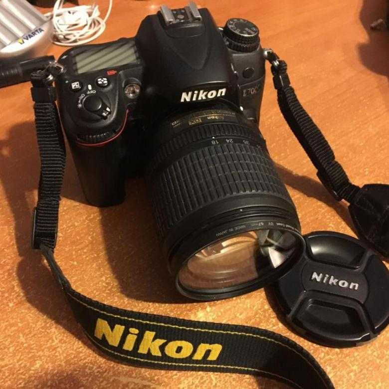 Nikon d7000 kit (black 16,2mpix 18-105vr 3 720p sd li-ion, набор с объективом)