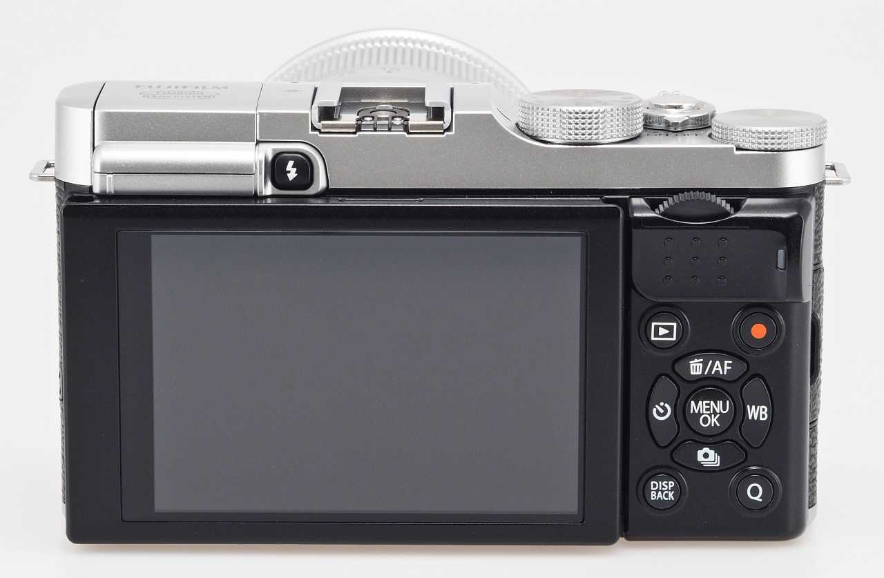 Fujifilm x-m1 kit купить по акционной цене , отзывы и обзоры.